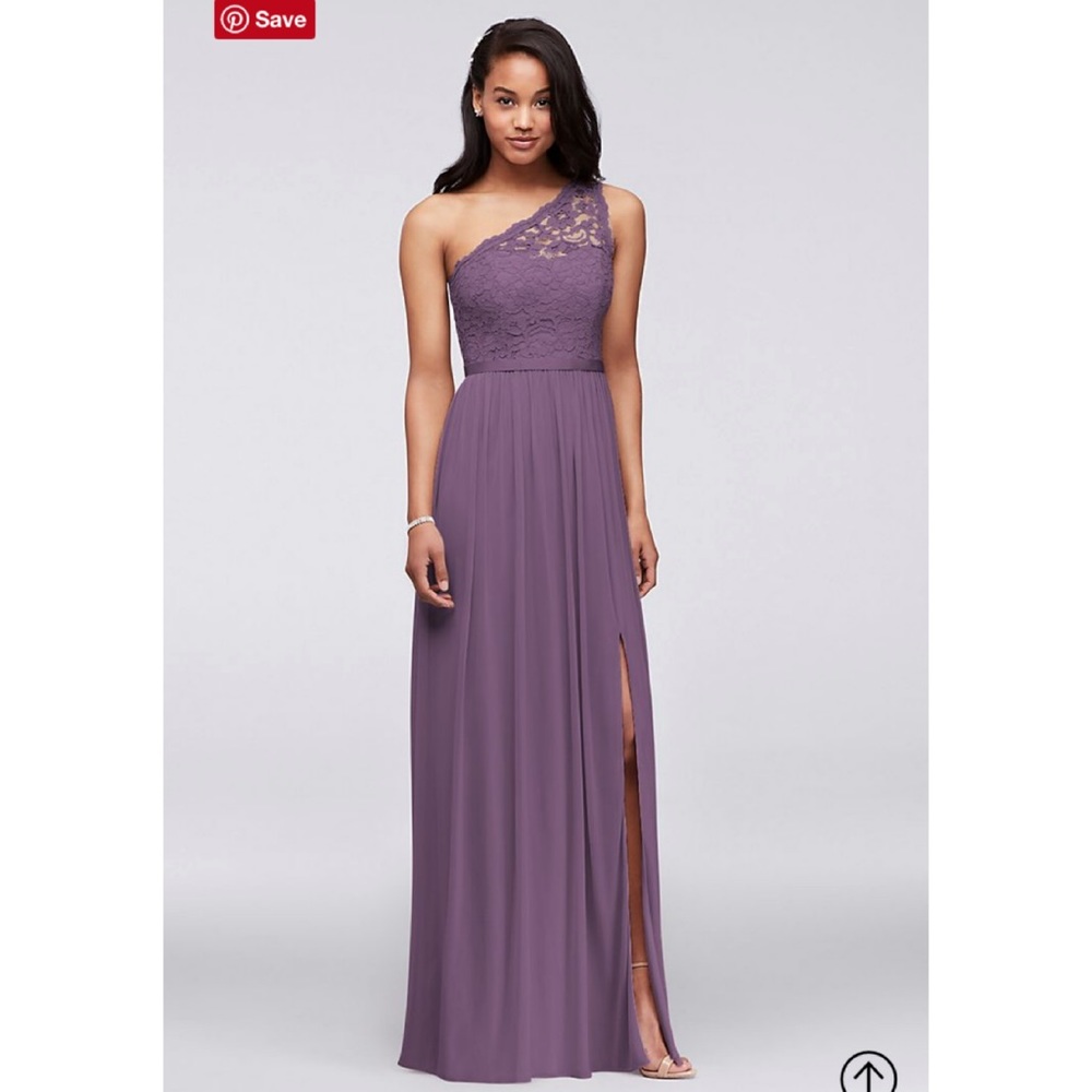 One shoulder gown